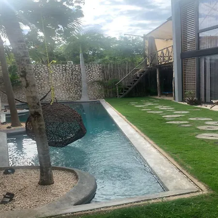 Ariche Tulum Hotel & Hostal