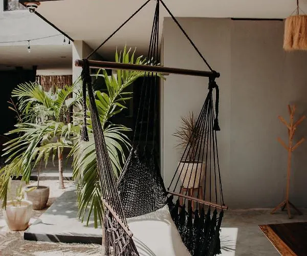 Ariche & * Tulum